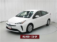 トヨタ　プリウス S